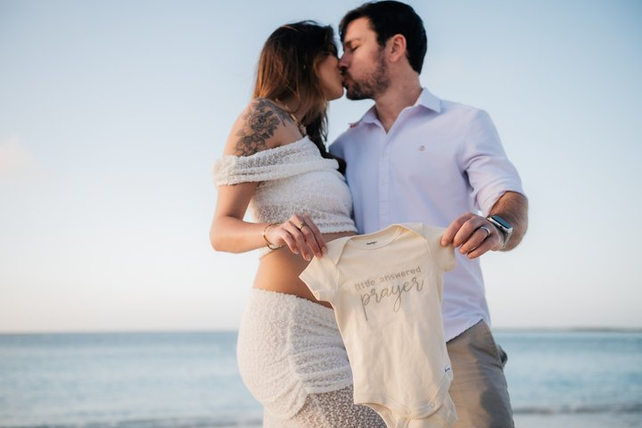 Private Vacation Photoshoot with Photographer in Key Largo - Photo 1 of 19